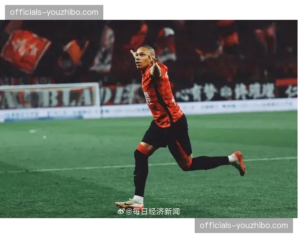 费利佩生日夜帽子戏法 蓉城锋线双外援合力领跑积分榜